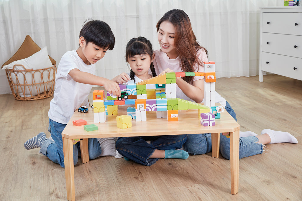 Qbi Magnetic Cubes – Stunt Arena: Action-Packed STEM Track