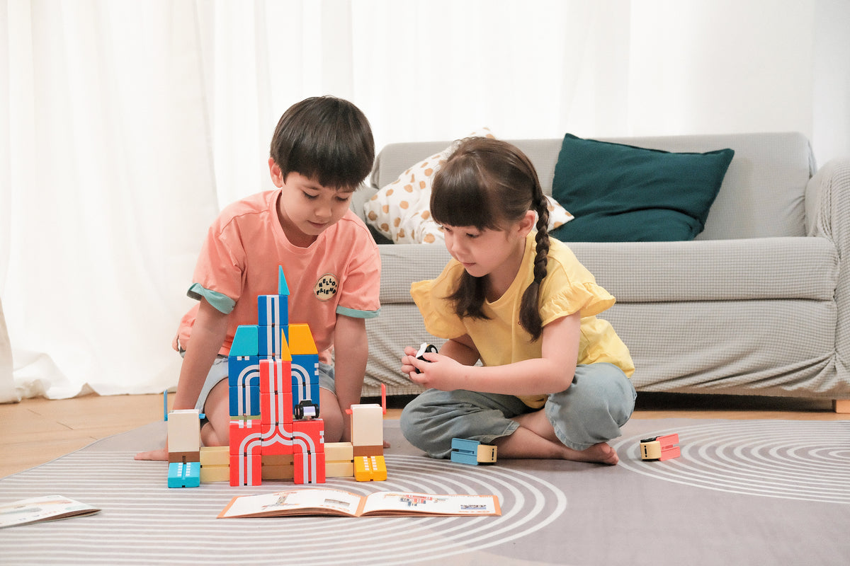 Qbi Magnetic Cubes – Play Starter Set (STEM Educational Toy)